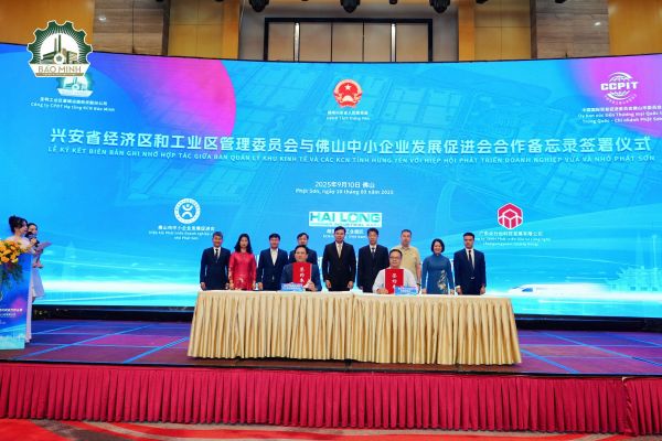 Album hội nghị xúc tiến đầu tư Phật Sơn